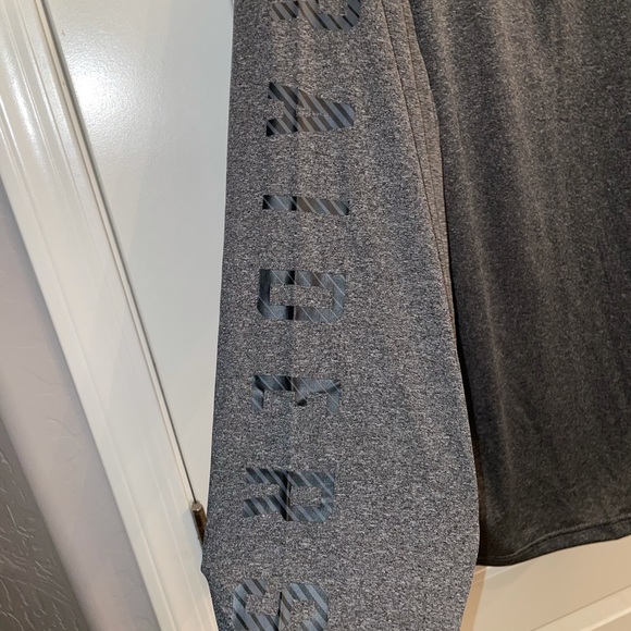 NFL Shop Las Vegas Raider Light Pull Over - Picture 5 of 5